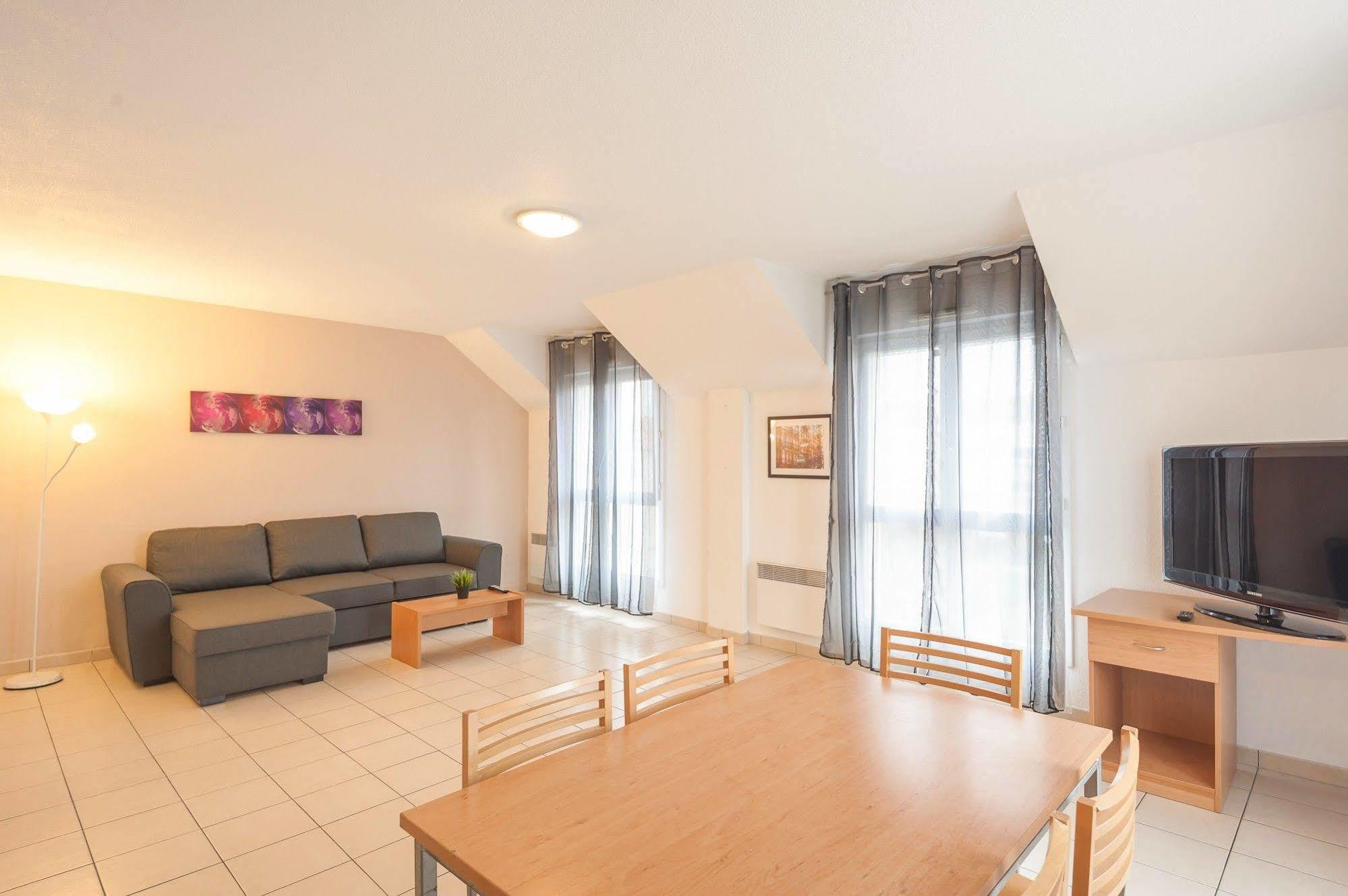 City Residence Marne-La-Vallee-Bry-Sur-Marne Noisy-le-Grand Exterior foto
